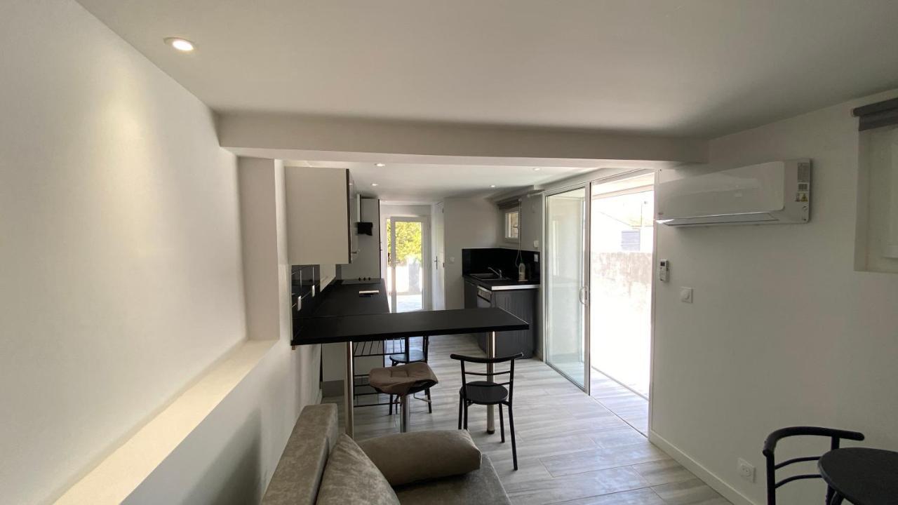 Appartement Palmier Санари-сюр-Мер Екстериор снимка